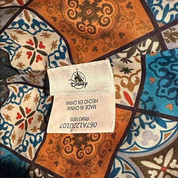 Disney's Coronado Springs Resort Straw Tote Bag - Picture 8 of 11